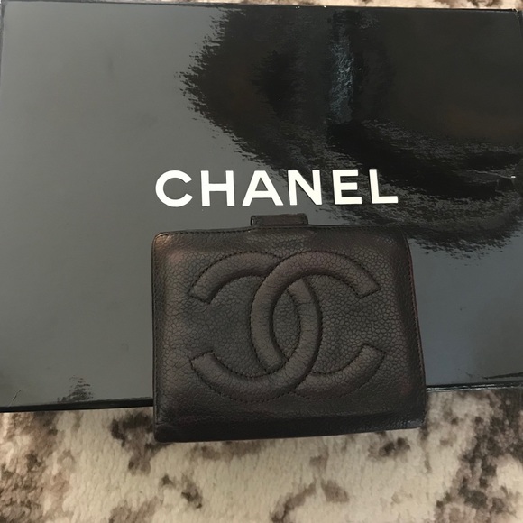 CHANEL Handbags - 💰SOLD-Authentic Chanel caviar leather logo wallet